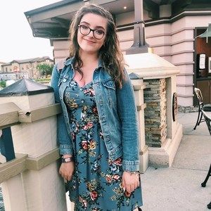 Meet your Posher, Amalia